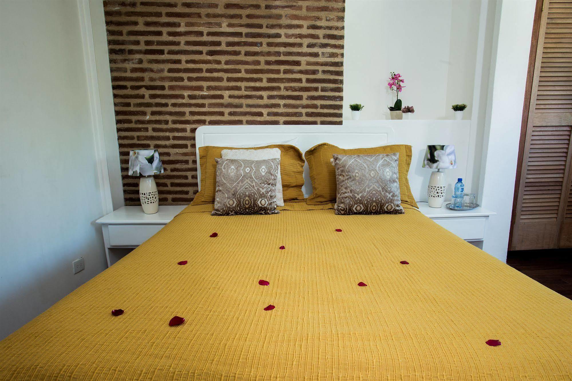 Hotel Portes 9 Санто Доминго Екстериор снимка
