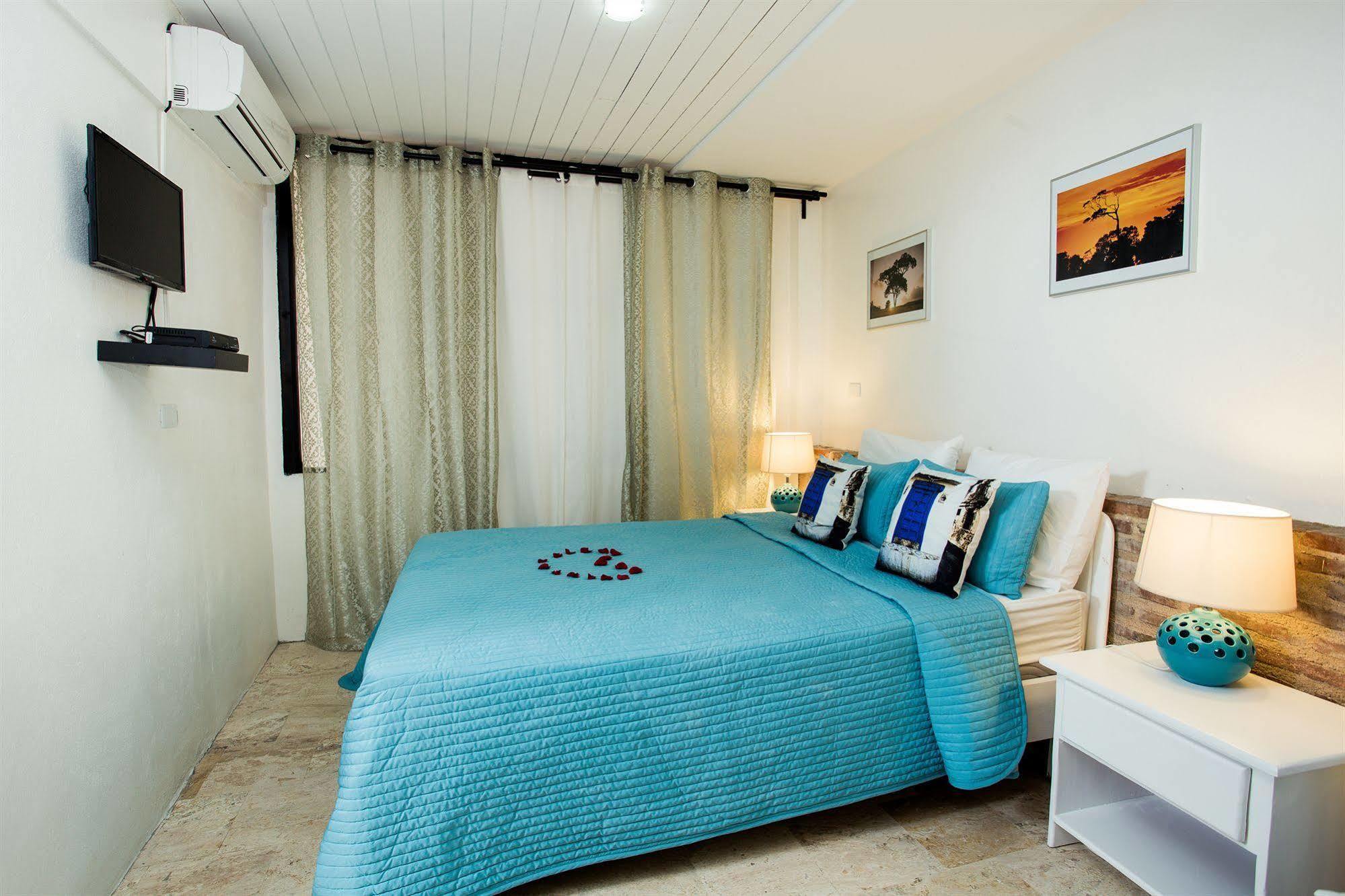 Hotel Portes 9 Санто Доминго Екстериор снимка